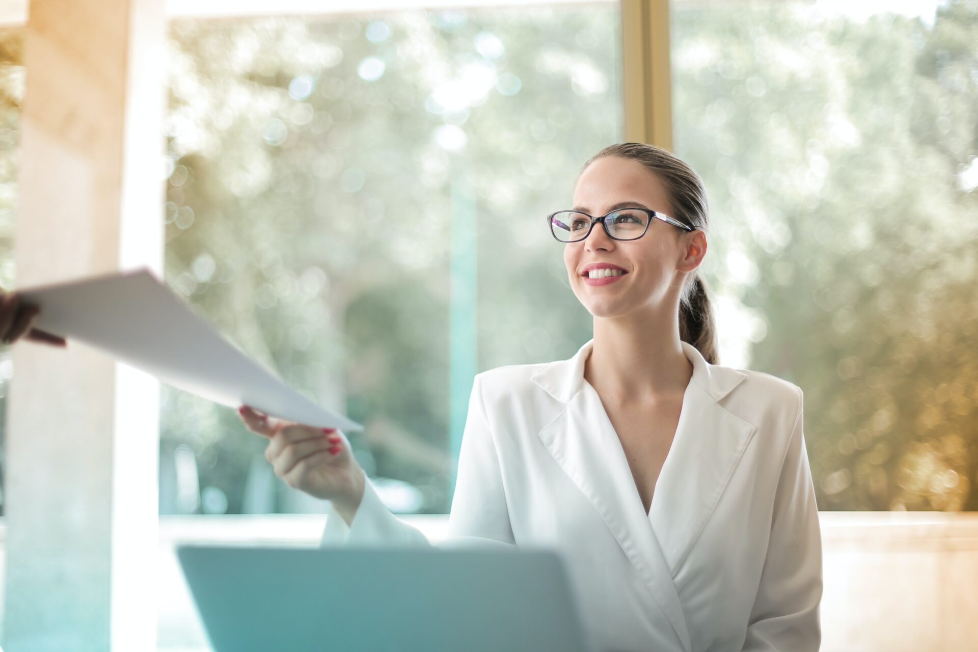 Flirt am Arbeitsplatz erkennen